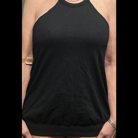 Fabletics strappy tank, size medium - Picture 3 of 5